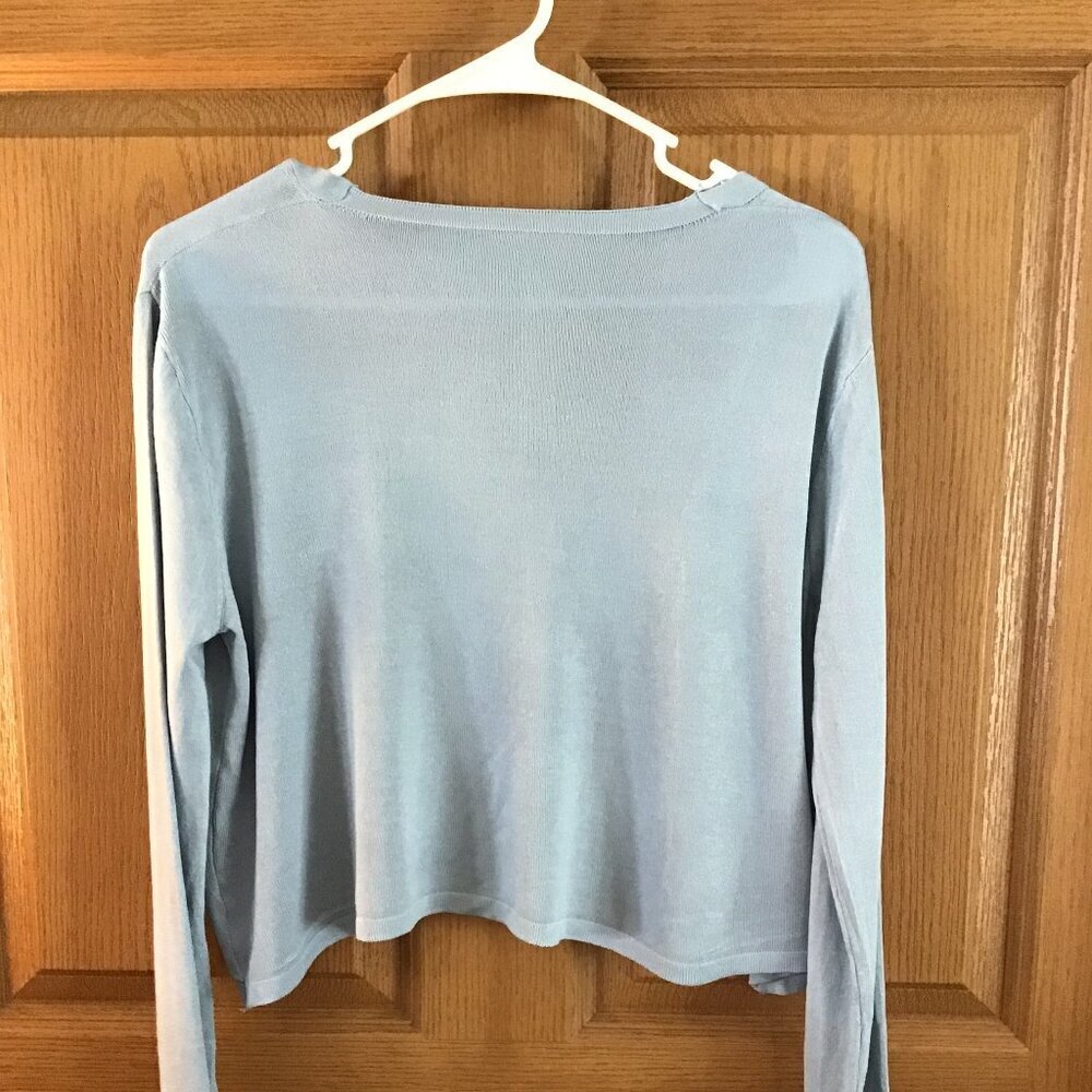 Sweater - Picture 2 of 4